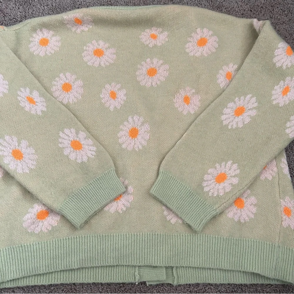Trendy flower print sweater - Picture 6 of 6